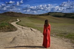 Michele-Marrucci-Red-Lady-in-the-country