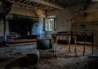 thumbs_1123-A-10-57420-Tutto-e-niente-2022